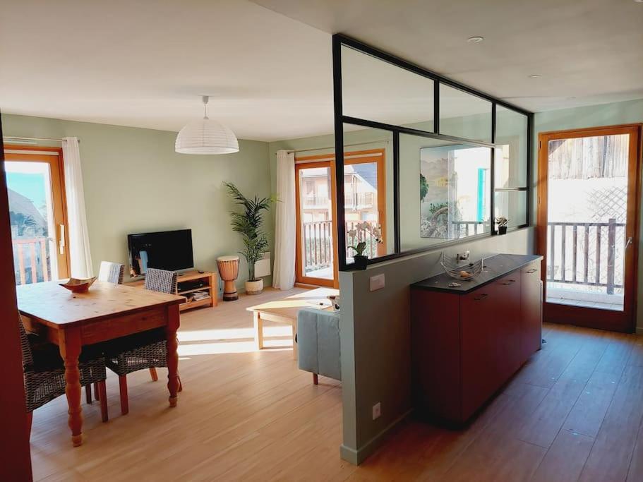 Charmant Appartement Lac D'Annecy / Ski - 6 Pers Menthon-Saint-Bernard Exteriör bild